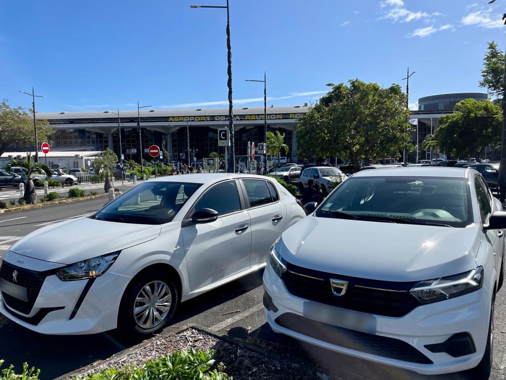 Nos véhicules à l'aéroport Roland Garros